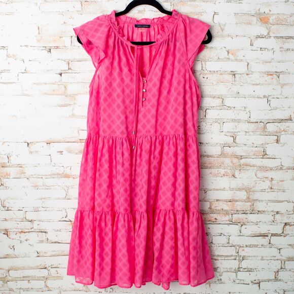 Tommy Hilfiger Dresses & Skirts - Tommy Hilfiger Women's Size 6 Pink Tiered Midi Dress Flutter Sleeve Textured
